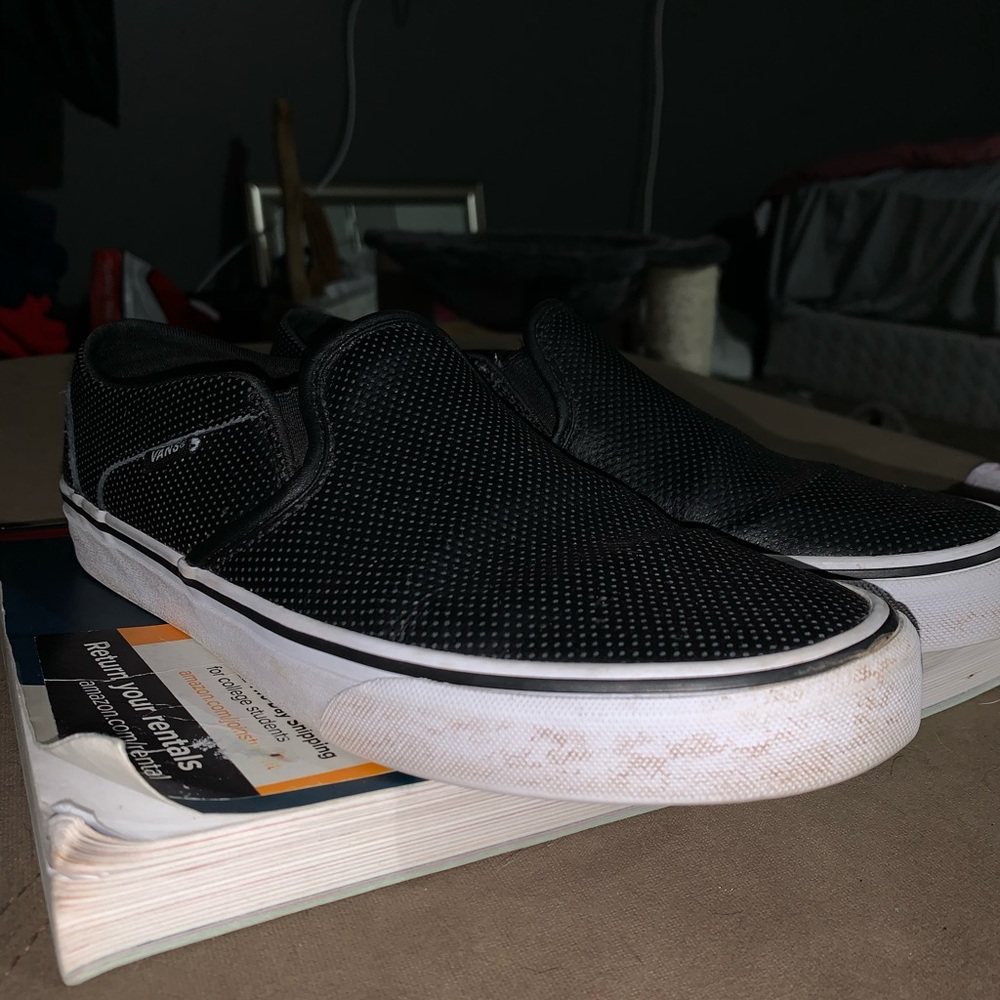 BLACK LEATHER VANS